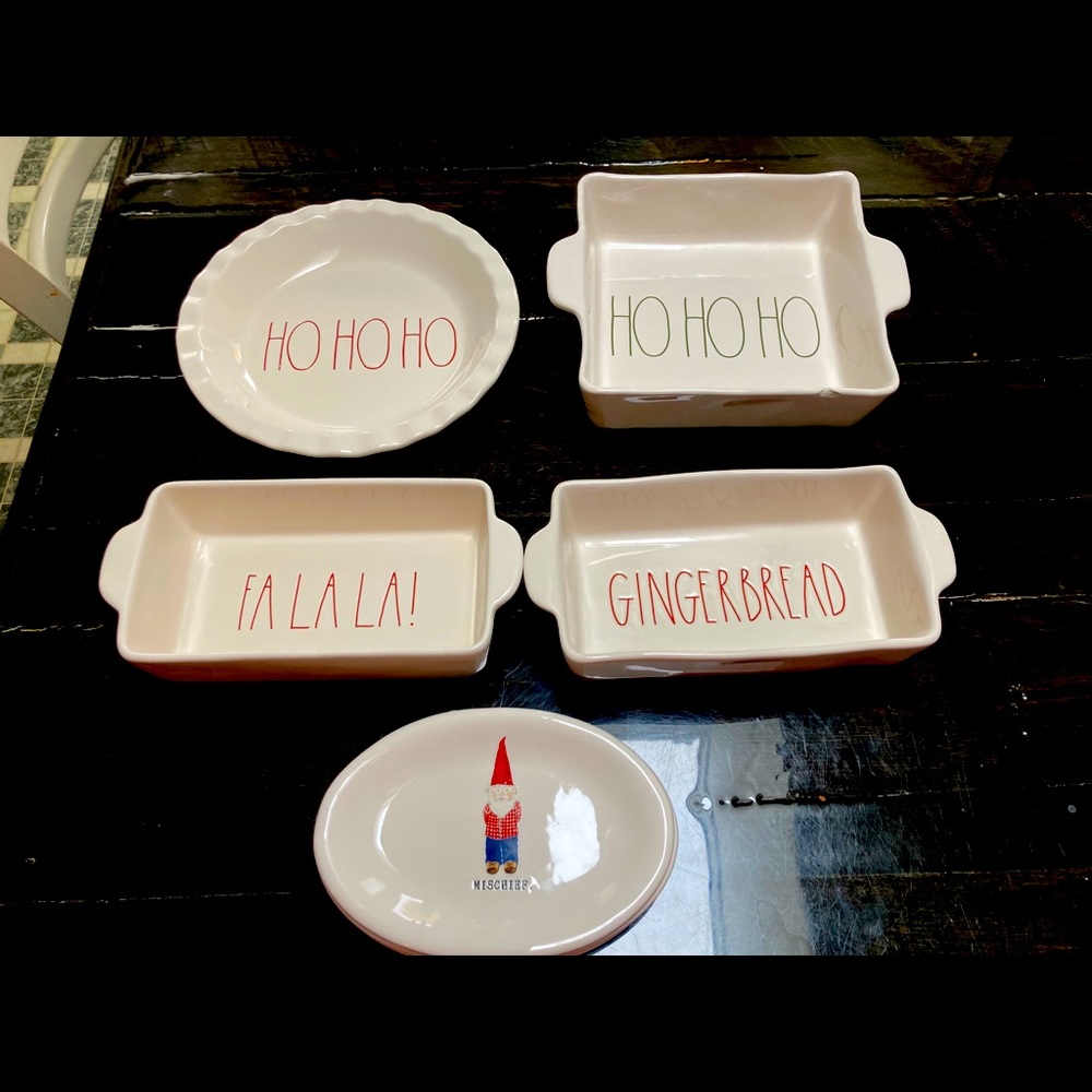 RAE DUNN CHRISTMAS SET
